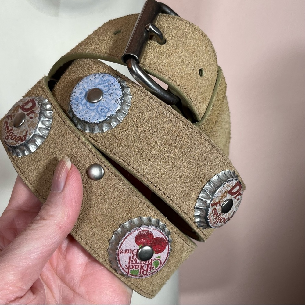 Vintage 1990 Y2K retro Southwestern Concho Soda Pop cap Wide Leather Belt Large - Picture 4 of 17